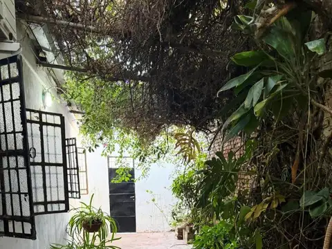 Urquiza 112