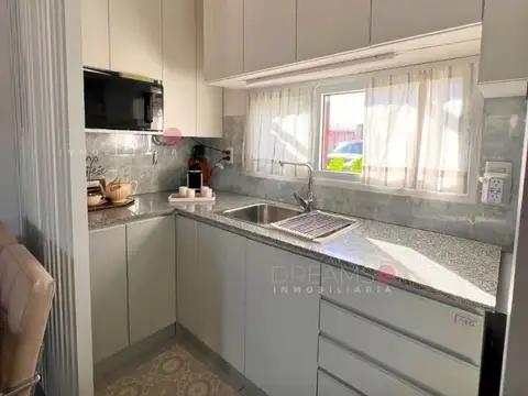 Depto Tipo Casa en Venta con 2