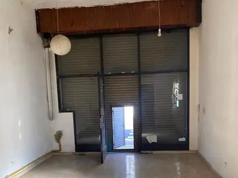 Local en Alquiler en Moron Sur, $ 550.000