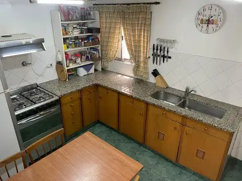 Departamento 4 ambientes con 2 baños