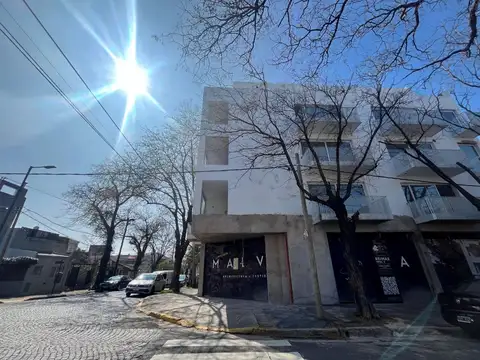 Venta Depto. Monoambiente con balcón, Saavedra.