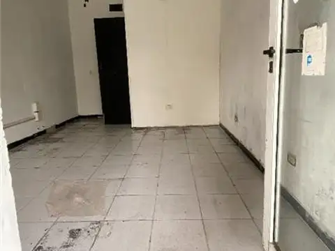 Local en Alquiler en Lanus Este, $ 600.000