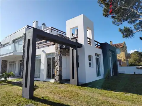 CASAS - CASA - MANANTIALES