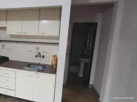 Dos ambientes 2° Piso x escalera.
