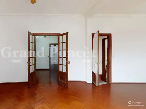 Depto Tipo Casa en Venta 80 años