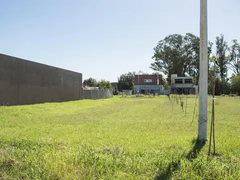 Terreno en venta - 492Mts2 - José Hernández, La Plata