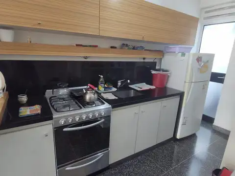 18 De Diciembre 2037 , Piso 6