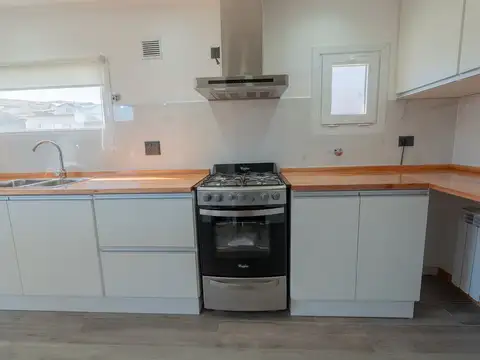 Casa a Estrenar a la Venta en Dina Huapi