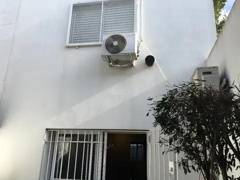 Depto Tipo Casa en Alquiler en Villa Devoto, USD 1.400