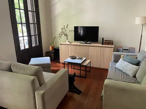 VENTA MUY LINDO PH 6 AMBIENTES BALCON AL FTE. 1ER PISO SIN EXPENSAS ****APTO CREDITO BANCARIO****enta en Congreso