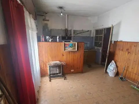 Venta de casa 3 ambientes. Importante Lote