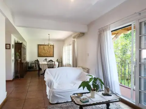 Depto Tipo Casa 4 ambientes con 3 baños