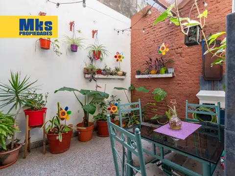 PH 2 ambientes en venta.Planta Baja con Patio y Parrilla. Reciclado a nuevo. Sin expensas.