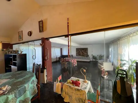 SE VENDE CASA MAS DPTO VILLA CARLOS PAZ INVERSION