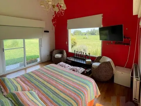 Casa en Venta con 4 cocheras