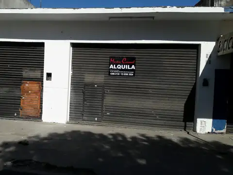 LOCAL EN EXCELENTE UBICACION CASI ESQUINA GADDINI!