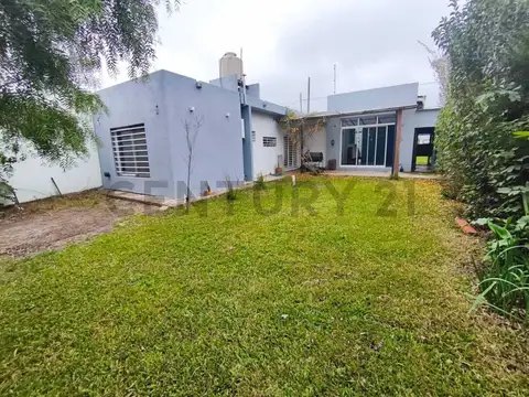 414 entre 138 y 138. Casa en alquiler en Arturo Segui. La Plata