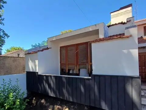 Sarmiento  al 900 Longchamps