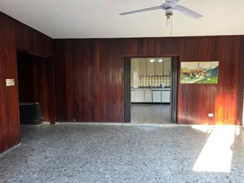 Depto Tipo Casa en Alquiler en San Antonio De Padua, $ 600.000