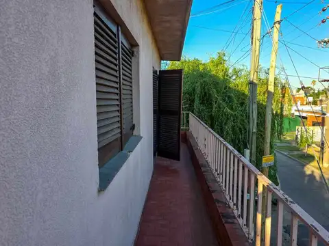 ALQUILER PH 3 AMBIENTES CON TERRAZA Y BALCON PADUA