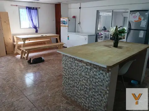 Casa en venta - 2 Dormitorios 2 Baños - Florencio Varela