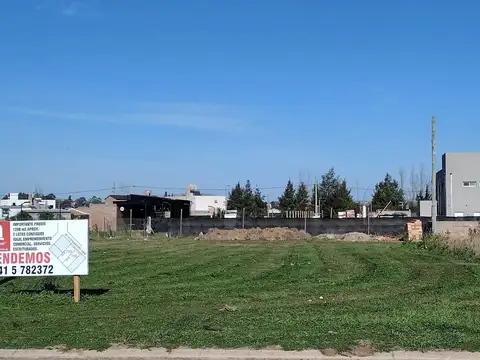 Oportunidad   2 lotes en pleno corazon de Roldan ( 600m2 ) A