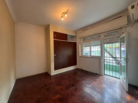 Depto Tipo Casa en Venta 45 años
