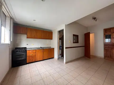 Depto Tipo Casa en Venta en Villa del Parque, USD 139.000