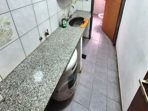 FRAGIO 100, Piso 1