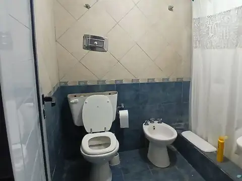Depto Tipo Casa 5 ambientes con 2 baños