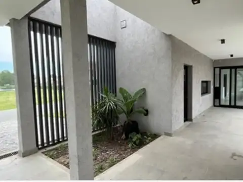 Casa en Venta al Noroeste
