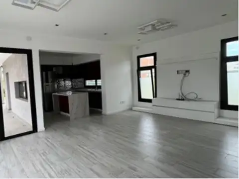 Casa en Venta en Los Troncos, USD 1.111.111