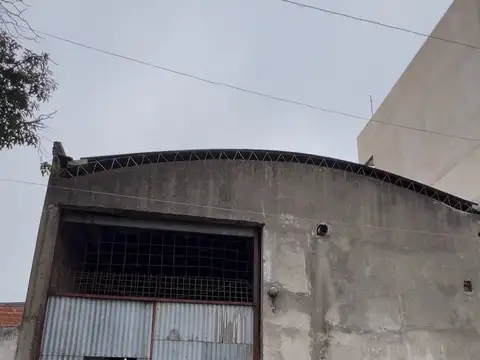 Galpon en Alquiler 26  mts Fondo
