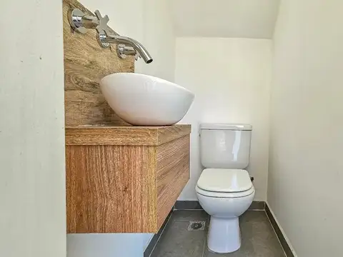 Casa 3 ambientes con 1 baño