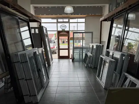 Local en Venta 25 años