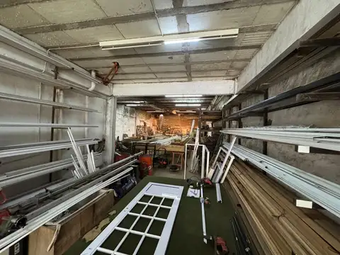 A. Arturo Alio  al 2300