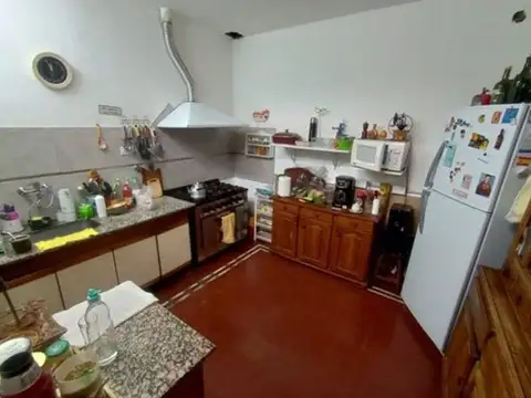 VENTA CASA B°PROVIDENCIA SOBRE LOTE APTO EDIFICIO