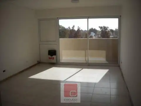 Departamento en Alquiler en Mendoza, $ 670.000
