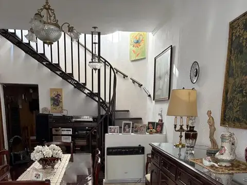 Casa en Venta a mts de Av. Mate de Luna