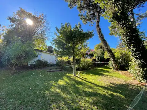 En Venta, Casa ,zona centro, Villa Gesell.-