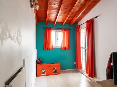 Depto Tipo Casa en Venta 8 años