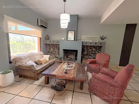 Casa 6 ambientes con 4 baños