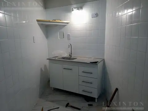 LOCAL EN VENTA CON RENTA 7 % ANUAL - OPORTUNIDAD DE INVERSION - COGHLAN