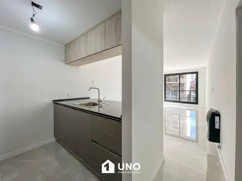 Zeballos y Alem - Dpto de 2 Dormitorios Externo. Posibilidad cochera.