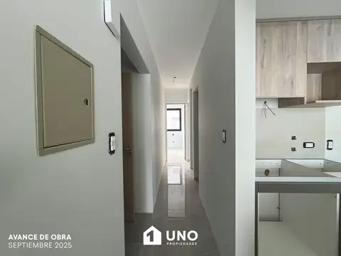 Zeballos y Alem - Dpto de 2 Dormitorios Externo. Posibilidad cochera.