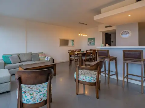 Alquiler Temporario Departamento 4 ambientes zona Alem