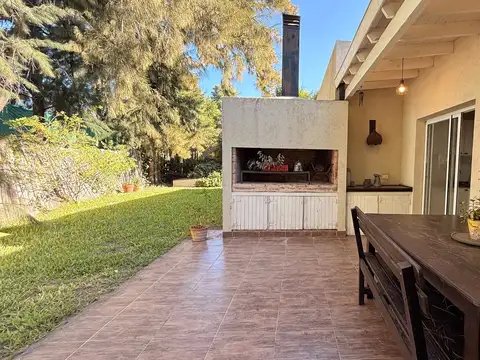 Casa  en Venta en Barrancas de Santa Maria, General Pacheco, Tigre