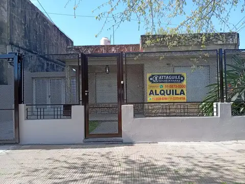 Casa - Alquiler - Argentina, Merlo - BERMUDEZ 300