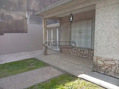 Casa en Alquiler al Oeste