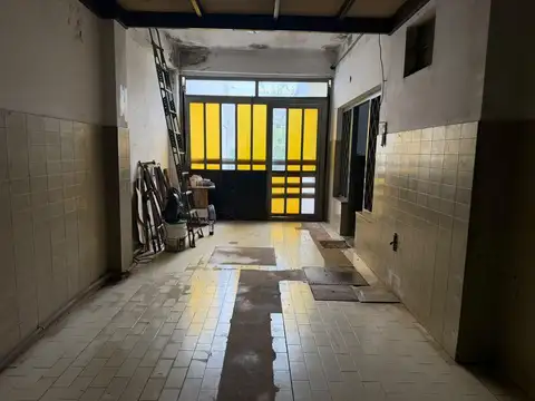 Casa en Alquiler con 1 cochera